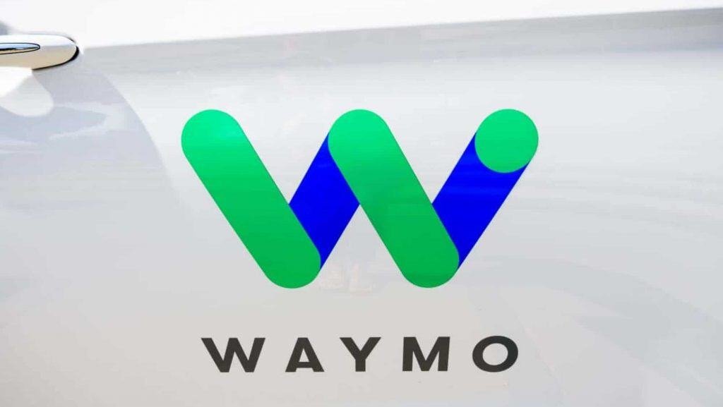 Robotáxis da Waymo são mais caros que Uber e Lyft — e demanda segue alta